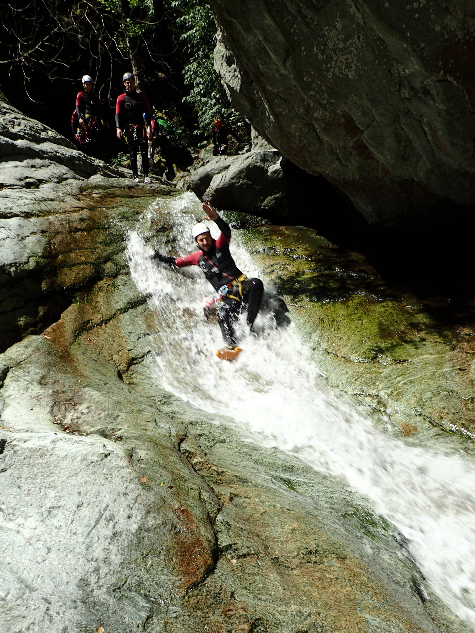 Toboggan dans le canyon de Caprie en Italie près de Briançon