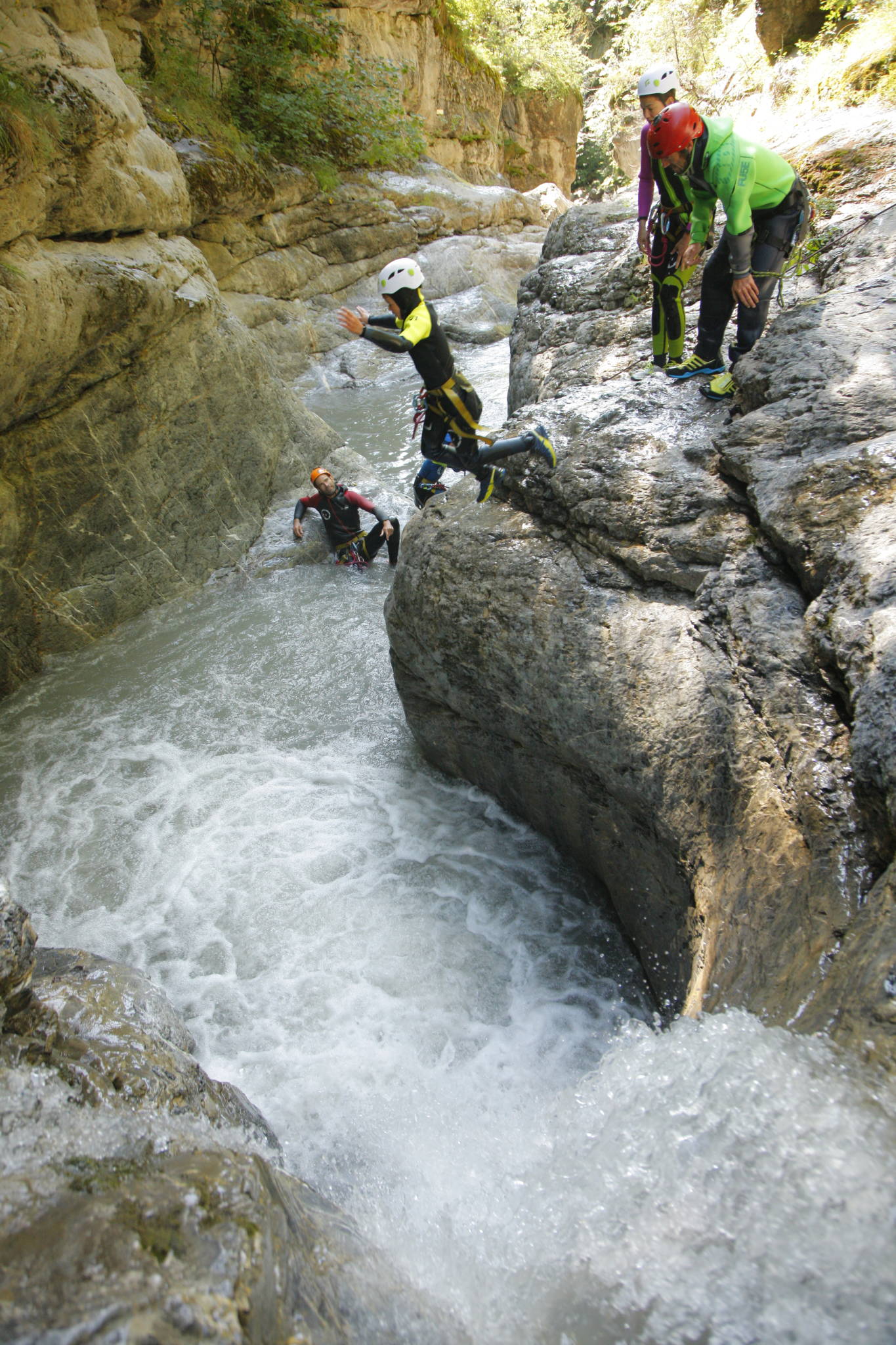 Saut dans le Canyon du Fournel en famille à Serre Chevalier