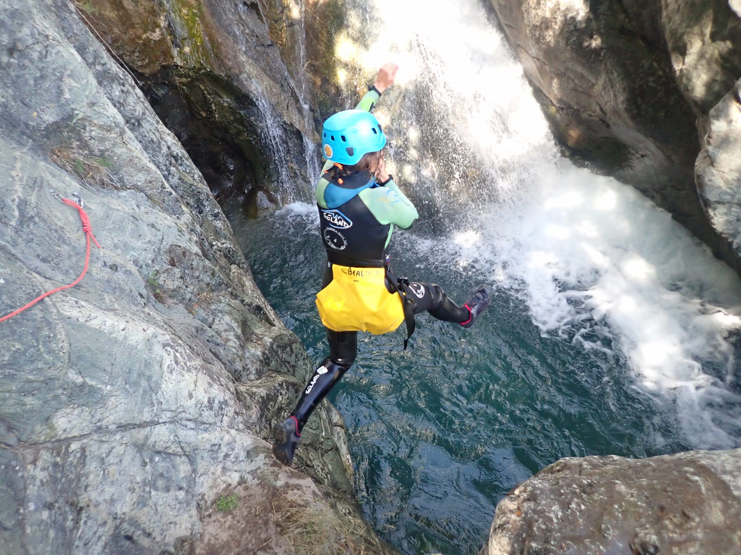 saut canyoning en famille Pelvoux Vallouise